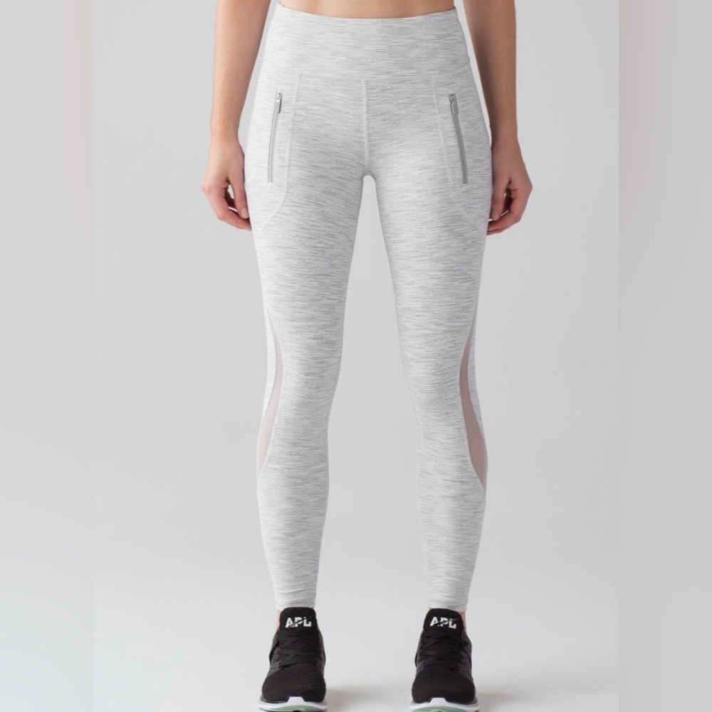 Lululemon Invigorate 7/8 Tight (25")